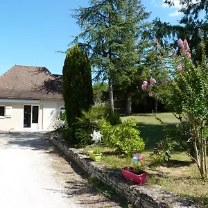  Hébergement de vacances A La Croisée Des Chemins